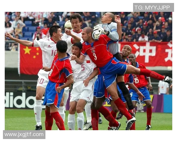 足球世界的精彩瞬间与动人故事尽在这组图片中展现